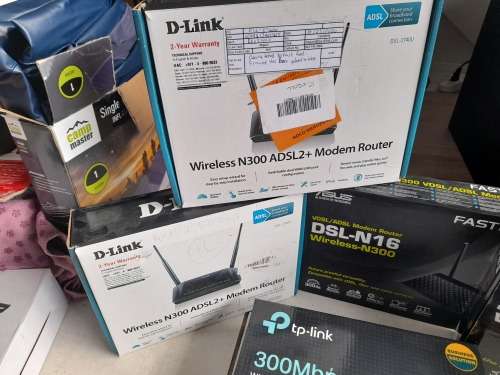 **SNAP FRIDAY SPECIAL***LIQUIDATION STOCK**BULK LOT OF UNTESTED ROUTERS, WIFI EXTENDERS ETC*********
