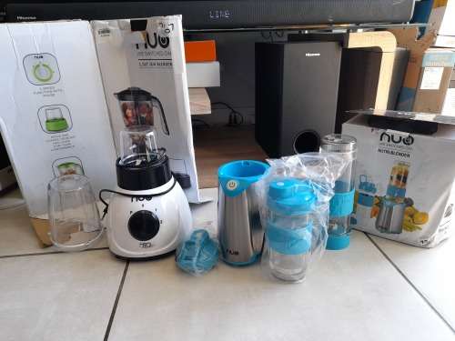 ***SNAP FRI SPECIAL***BUY ONE GET ONE FREE**2 X NUO NUTRITIONAL BLENDERS WITH BOTTLES**