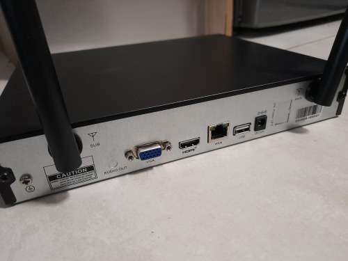 **WOW**BRAND NEW HD NVR WIRELESS 8CH CCTV KIT, 1080P, 2MP CAMERAS, DVR,POWER SUPPLY, MOUSE**R7000***