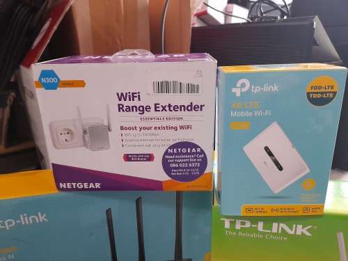 *MONTH END SPECIAL***LIQUIDATION STOCK**BULK LOT OF  ROUTERS, WIFI EXTENDERS ETC**OVER R3000 VALUE**