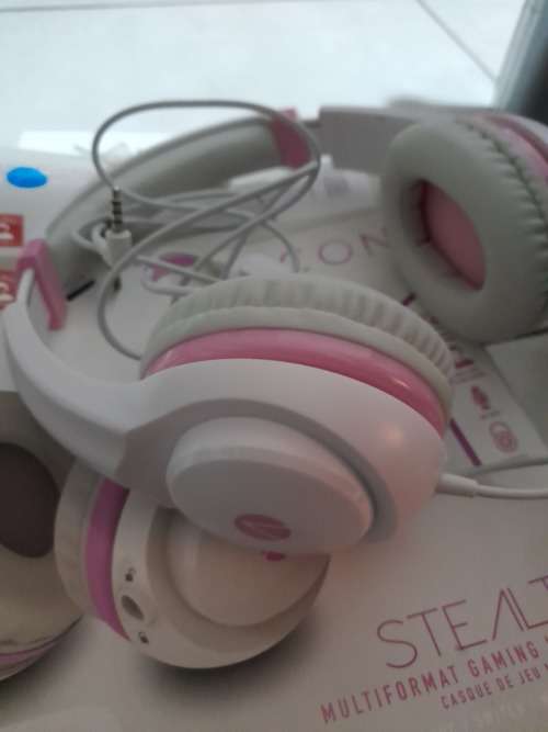 **MONTH END DEAL***LIQUIDATION STOCK**LOT OF 3 X GAMING HEADSETS***WORKING**R99 FREIGHT**