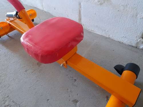 **STORAGE CLEARANCE*** AIRQUEE AIR01 KIDS ROWING MACHINE, MULTI-COLOUR,BRAND NEW***R2600 IN STORE***