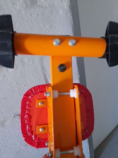 **STORAGE CLEARANCE*** AIRQUEE AIR01 KIDS ROWING MACHINE, MULTI-COLOUR,BRAND NEW***R2600 IN STORE***