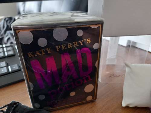 *AWESOME GIFT SET*COMBO SPECIAL**KATY PERRY MAD POTION, BAD GIRL WATCH AND SUNGLASSES**NEW**