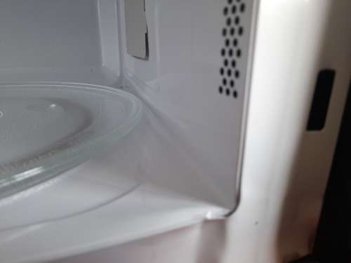 **GOLDAIR 28L BLACK AND MIRROR FINISH DIGITAL  MICROWAVE,****read ad**working**