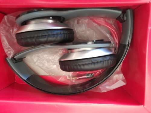 ******HERITAGE DAY DEAL*****LOT OF 4 X BRAND NEW REVERB HEADSETS IN BOX**1 BID FOR 4**