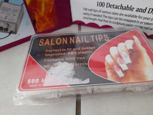 **SPRING SALE**COMBO DEAL***BRAND NEW NAIL TRAINING HAND, SALON 500PC NAIL TIPS, MANICURE MACHINE***