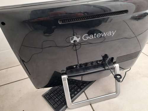 *****Gateway ZX4800 All in One 20, 1TB HDD, 4GB RAM , FREE WIRELESS KEYBOARD, MOUSE**BLANK SCREEN**