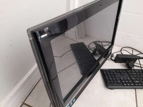 *****Gateway ZX4800 All in One 20, 1TB HDD, 4GB RAM , FREE WIRELESS KEYBOARD, MOUSE**BLANK SCREEN**