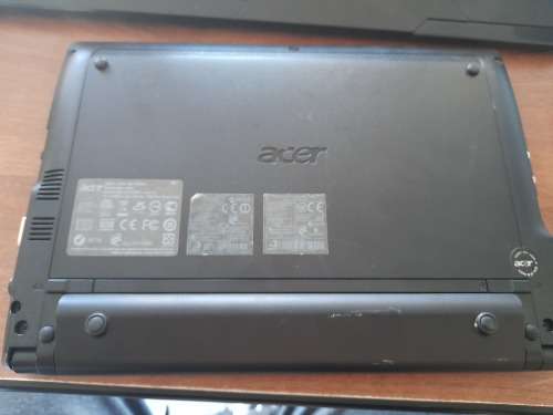 **HERITAGE DAY DEAL****ACER ASPIRE ONE PAV70 MINI LAPTOP WITH CHARGER****