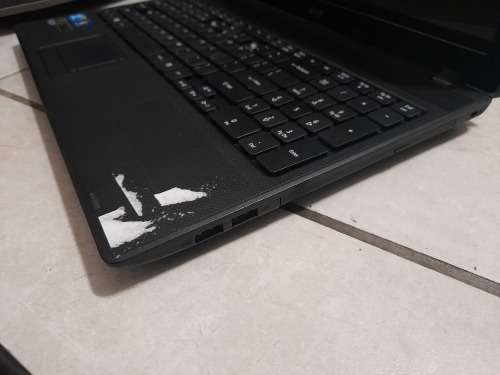 **LIQUIDATION STOCK***2x LAPTOPS* HP COMPAQ AND ACER ASPIRE**SOLD AS IS***