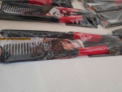 **WEEKEND SPECIAL**LOT OF 55 BRAND NEW HAIR STRAIGHTENING HAIR BRUSH**ONE BID FOR ALL 55***
