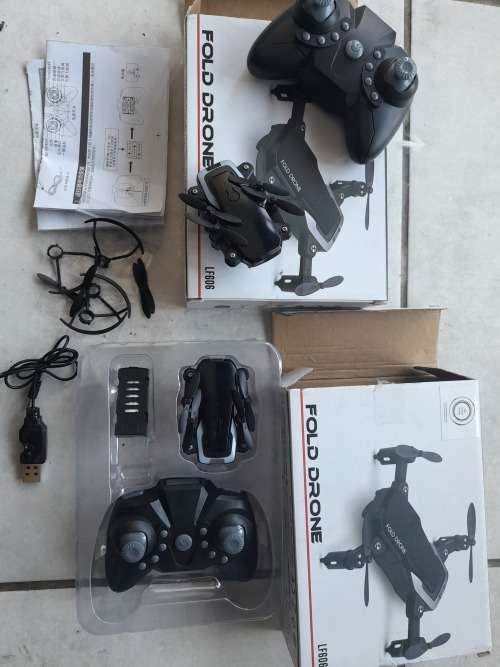 **BUY ONE GET ONE FREE***FOLD DRONE LF606 DRONE WITH CAMERA AND REMOTE**R900 EACH IN STORE**