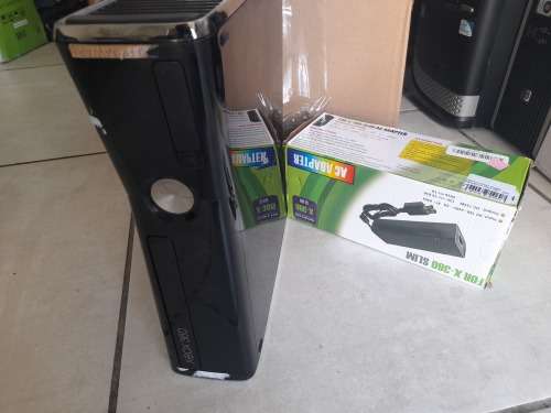 ***CHRISTMAS IS COMING**XBOX 360 CONSOL AND POWER SUPPLY**TURNS ON THE OFF**R99 FREIGHT**
