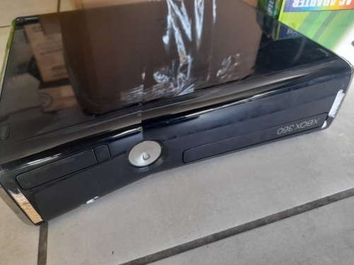 ***CHRISTMAS IS COMING**XBOX 360 CONSOL AND POWER SUPPLY**TURNS ON THE OFF**R99 FREIGHT**