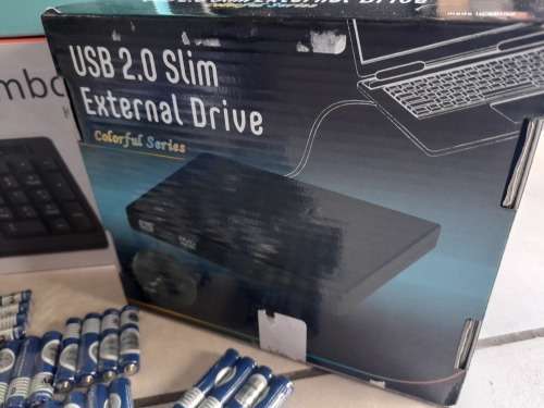 *CHRISTMAS COMING**BULK LOT OF NEW ITEMS*HEADSET, KEYBOARD/MSE,SPEAKERS,DVD WRITER,BATTERIES,LEDS ET