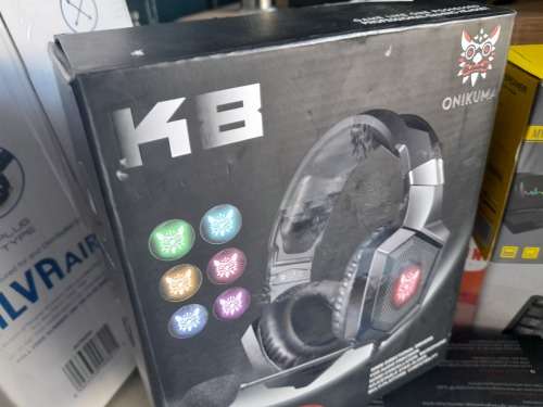 *CHRISTMAS COMING**BULK LOT OF NEW ITEMS*HEADSET, KEYBOARD/MSE,SPEAKERS,DVD WRITER,BATTERIES,LEDS ET