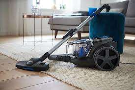 *CRAZY CHRISTMAS DEAL**BRAND NEW PHILLIPS BAGLESS POWER PRO COMPACT VACUUM*R2500 IN STORE***