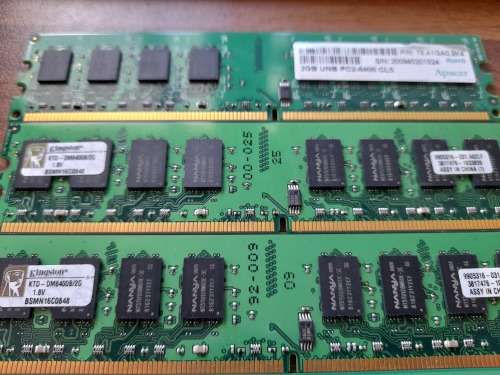 *AVOID THE CHRISTMAS RUSH*LOT OF RAM CARDS**3X 2GB DDR2, 2 X 2GB DDR3**ONE BID FOR ALL*R99 FREIGHT**