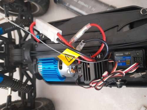 *WOW*A KIDS CHRISTMAS DREAM*2 X ELEC OFF ROAD RC TRUCKS WITH REMOTES AND CHARGER *OVER R5000 VALUE*