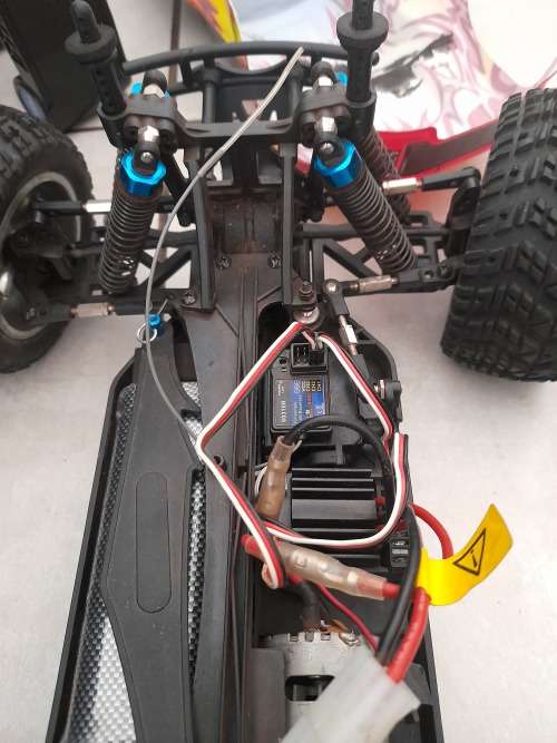 *WOW*A KIDS CHRISTMAS DREAM*2 X ELEC OFF ROAD RC TRUCKS WITH REMOTES AND CHARGER *OVER R5000 VALUE*