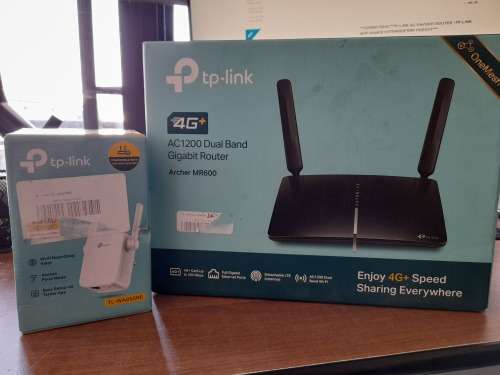 **COMBO DEAL**TP-LINK 4G+ AC1200 SIM/WIFI DUALBAND ROUTER +TP-LINK WIFI RANGE EXTENDER*R3000 VALUE*