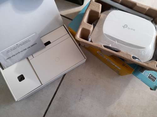 **WEEKEND SPECIAL***COMBO DEAL*BULK LOT OF NEW TP-LINK ROUTER,HUAWEI ROUTER, AV600 RANGE EXTENDER**