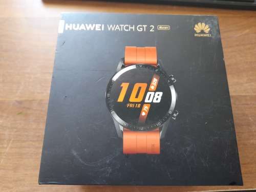 **CRAZY SPECIAL**HUAWEI WATCH GT 2 LTN-B19. AMAZING WATCH, NEW IN BOX, SLIGHT CRACK ON GLASS**R3000*