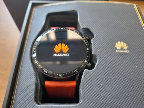 **CRAZY SPECIAL**HUAWEI WATCH GT 2 LTN-B19. AMAZING WATCH, NEW IN BOX, SLIGHT CRACK ON GLASS**R3000*