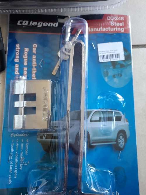 **CRAZY DEAL**LOT OF NEW CAR ACCESSORIES**FULL SOUND SYSTEM WIRING KIT, ANTI THEFT PEDAL LOCK, ETC