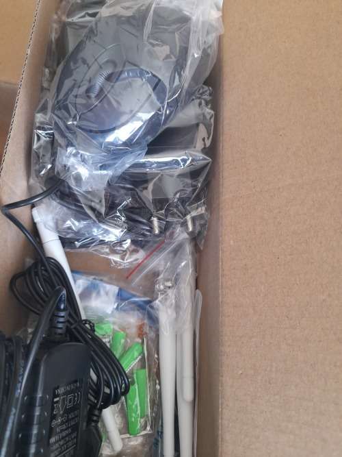 **BLACK FRIDAY DEAL**FREE FREIGHT**BRAND NEW DOLPHIN HD NVR WIRELESS 4 CH CCTV KIT WITH DVR**