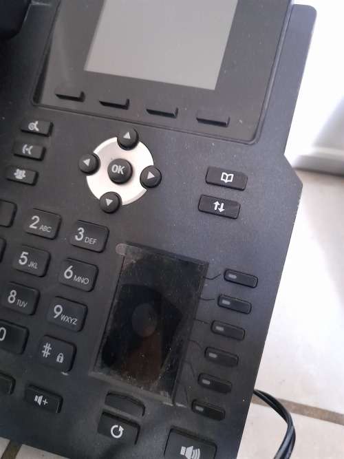 *LIQUIDATION STOCK**LOT OF 3 X FANVIL VOIP PHONES WITH POWER SUPPLY AND CABLES**ONE IS R3500 NEW**