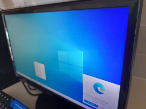 *CRAZY CHRISTMAS DEAL*I3 COMPLETE PC WITH NEW WIRELESS KEYBOARD/MOUSE,WEBCAM, SPEAKERS ETC**