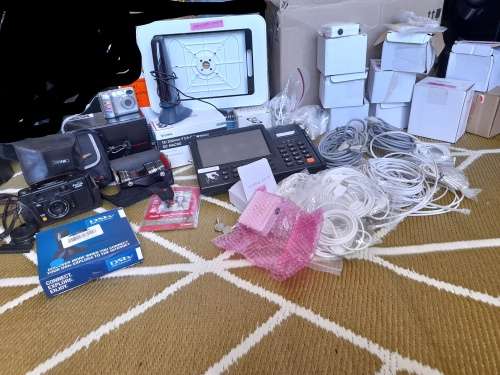 * CELL PHONE STORE LIQUIDATION STOCK*CELL PHONE DISPLAY/LOCKING STANDS, NTERNET SWITCHES,CAMERAS ETC