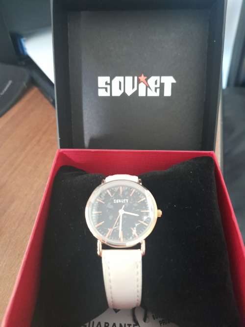 *CHRISTMAS SPECIAL**BRAND NEW LADIES SOVIET WATCH*WHITE LEATHER STRAP,GOLD BUCKLE, BLACK MARBLE**