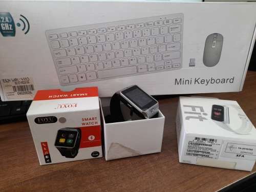 **LOT OF ELECTRONICS**INCL: SAMSUNG GALAXY FIT(FAULTY), FOYU SMART WATCH(NEW)MINI KEYBOARD(NEW)