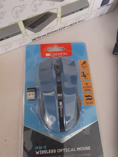 *WOW COMBO PACKAGE DEAL*New Point of View Laptop in box with Free Wireless Mouse, Bag,Headset*R5000