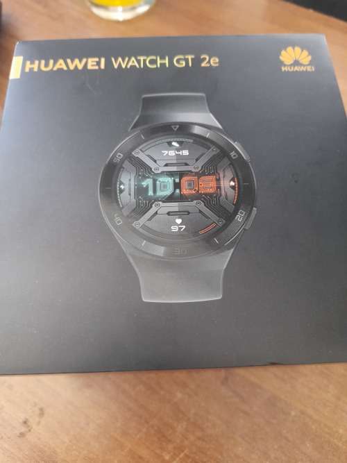 *NEW YEAR NEW DEAL*HUAWEI WATCH GT 2E HCT -B19 SMART WATCH IN BOX * AMAZING WATCH**R3500 RETAIL*