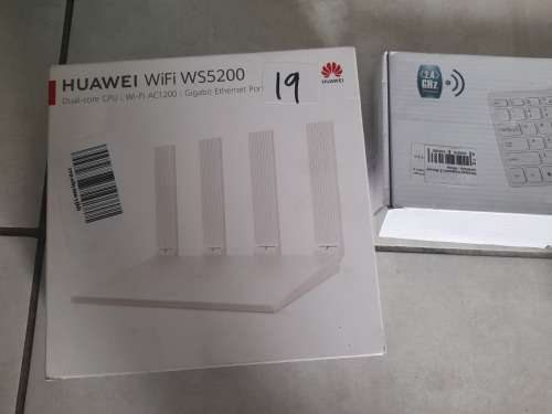 *NEW YEAR COMBO DEAL*BULK LOT OF  WIFI ROUTERS,,RANGE EXTENDER, 4G MODEM,PCI CARD,MINI KEYBOARD*