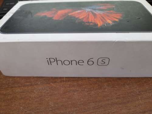 *LIQUIDATION STOCK*WHITE APPLE IPHONE 6S IN BOX WITH CHARGER*DOES NOT TURN ON*EXCELLENT CONDITION**