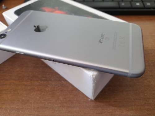 *LIQUIDATION STOCK*WHITE APPLE IPHONE 6S IN BOX WITH CHARGER*DOES NOT TURN ON*EXCELLENT CONDITION**