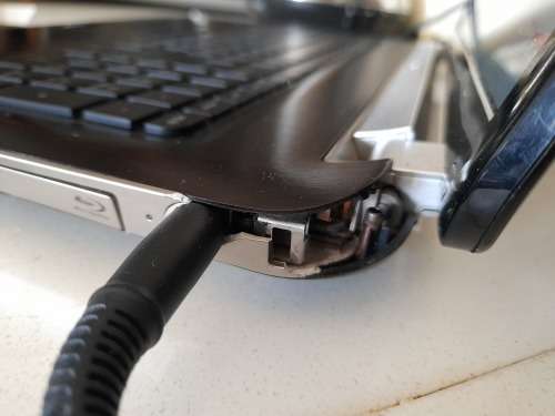 *I7 GAMING HP PAVILION DV 7, 8GB RAM, 2 X 1TB HDD**17 INCH SCREEN*MUST BE PLUGGED IN*R20 000 NEW**
