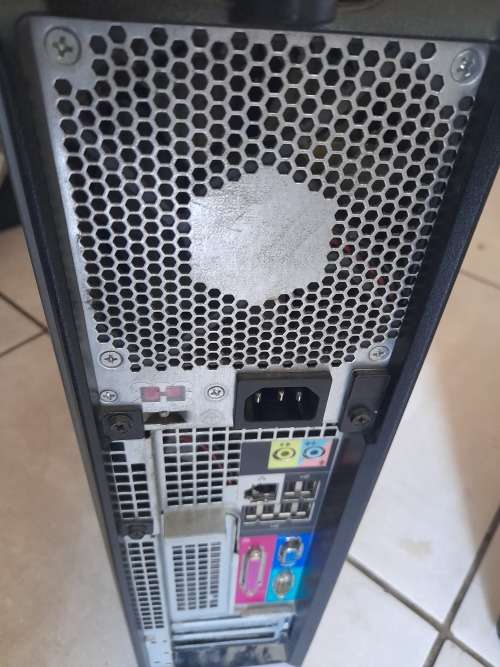 **LIQUIDATION STOCK**2 X DELL OPTIPLEX 745 PC TOWERS COMPLETE WITH DVD WRITERS,RAM, HDD*READ AD**