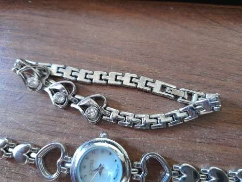 *VALENTINES PRESENT*BRAND NEW DIGITIME WOMANS WATCH CHAIN SET*R99 FREIGHT
