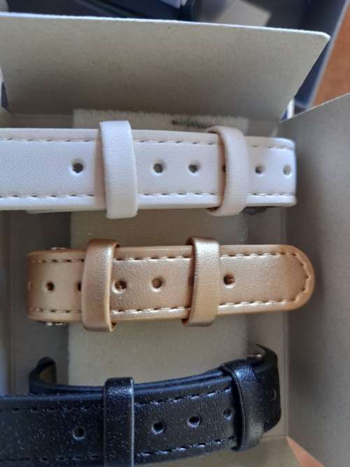 *VALENTINES HIS AND HERS*BRAND NEW WATCH SET WOMANS AND MENS*ONE BID FOR BOTH*R99 FREIGHT