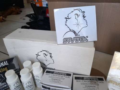 *LIQUIDATION*COMPLETE STUDEX BODY PIERCING BUSINESS*PIERCING GUNS,STUDS,IMDEMNITY FORMS,ETC ETC**