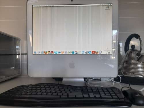 **LIQUIDATION STOCK***APPLE  IMAC A1208 ALL IN 1 PC**WORKING, LINES ON SCREEN AS PER PICS***