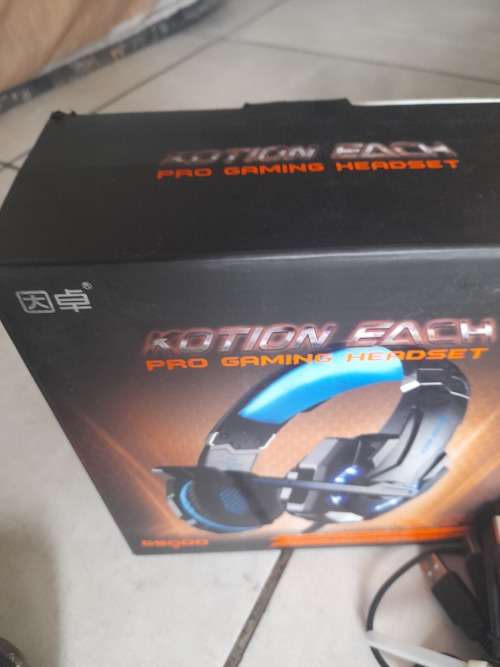 *BULK LOT ELECTRONICS: SMART WATCH,WATCHES,HDD,HEADSET,TV GAMESDVD SCREEN,CHARGERS,BATTEIRES ETC**