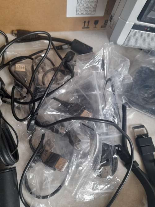 *BULK LOT ELECTRONICS: SMART WATCH,WATCHES,HDD,HEADSET,TV GAMESDVD SCREEN,CHARGERS,BATTEIRES ETC**