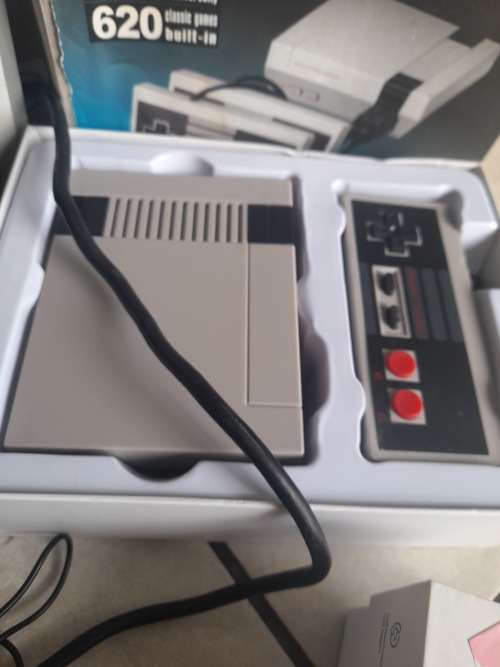 *BULK LOT ELECTRONICS: SMART WATCH,WATCHES,HDD,HEADSET,TV GAMESDVD SCREEN,CHARGERS,BATTEIRES ETC**